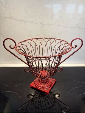 Vintage Style Red Wire Decorative Fruit Bowl